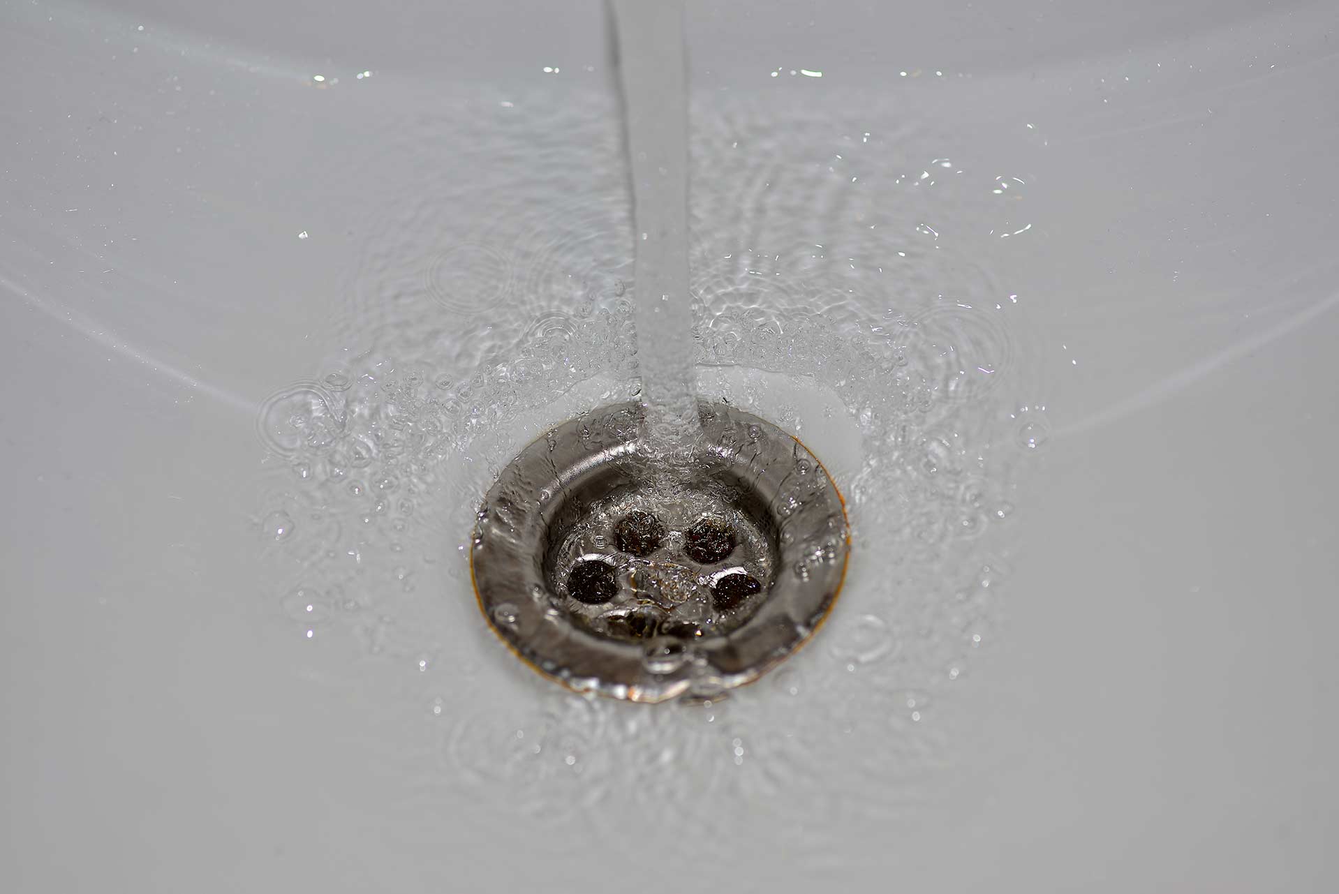 A2B Drains provides services to unblock blocked sinks and drains for properties in Norbiton.